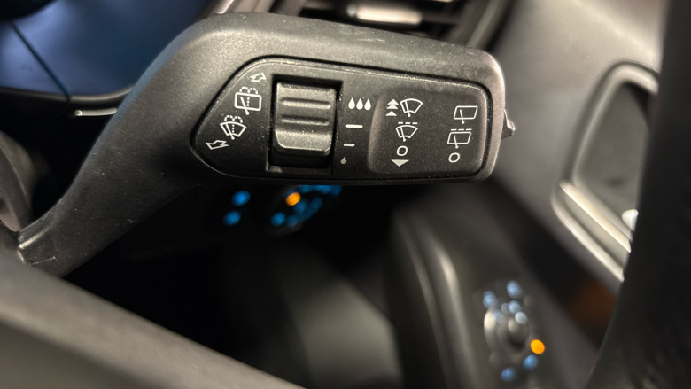 Ford Focus 1.0 EcoBoost Titanium 5dr Petrol Hatchback